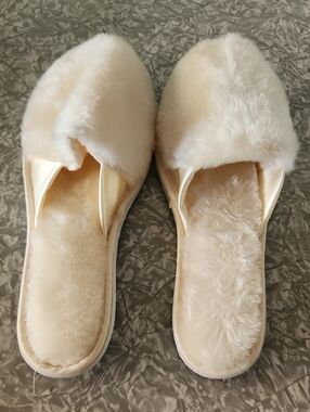 Cozy Faux Fur Slide Slippers for Women — Cream